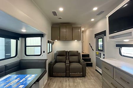 Fifth-wheel