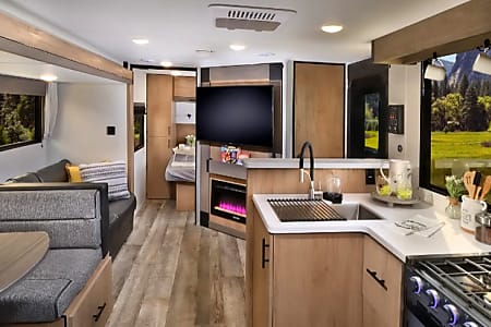 Travel trailer