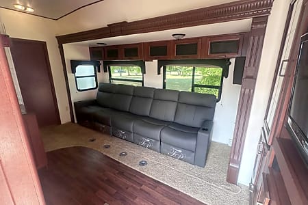 Fifth-wheel