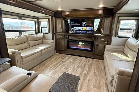Fifth-wheel