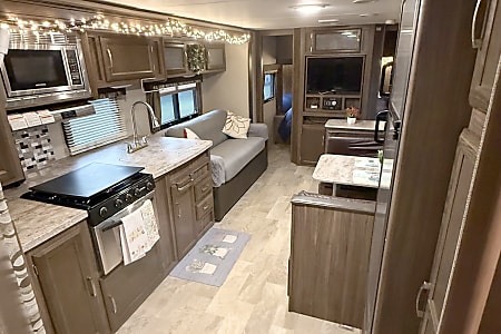 Travel trailer