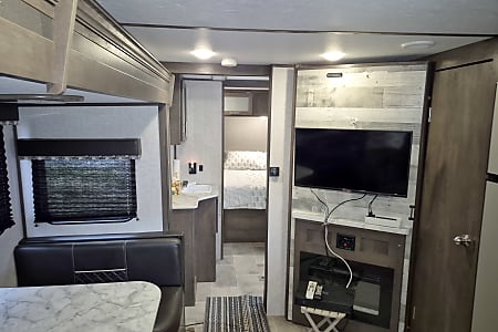 Travel trailer