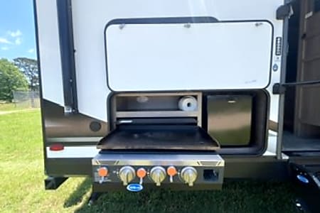 Travel trailer