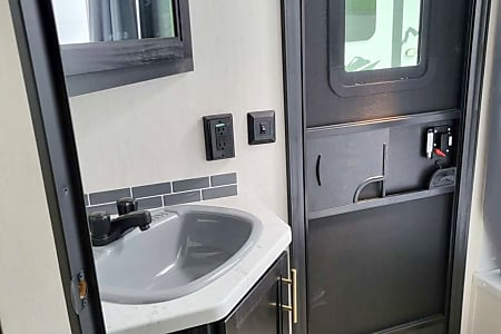 Travel trailer