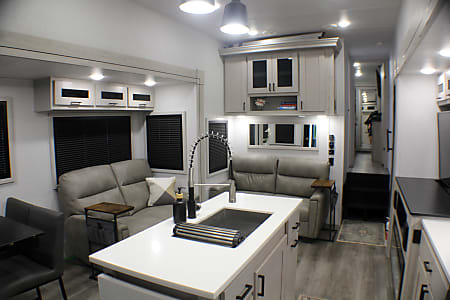 Fifth-wheel