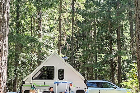 Folding trailer