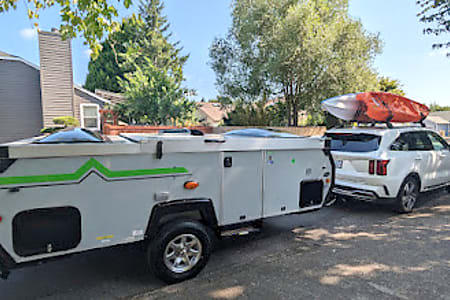 Folding trailer