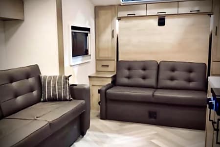 Travel trailer