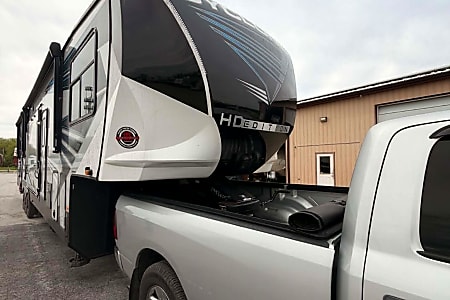 Toy hauler
