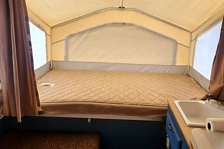 Folding trailer