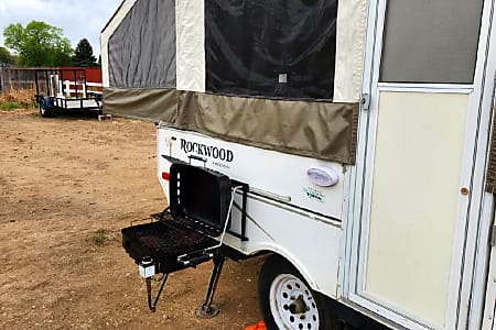 Folding trailer