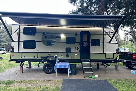 Travel trailer