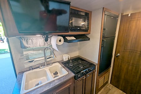 Travel trailer