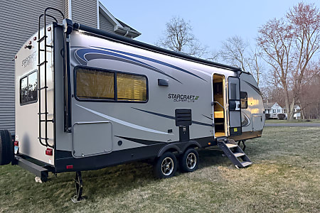 Travel trailer