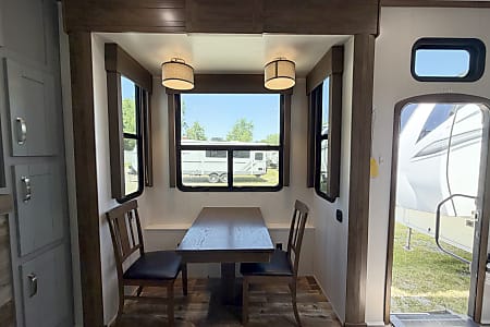 Fifth-wheel
