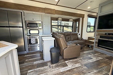 Fifth-wheel