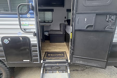 Travel trailer