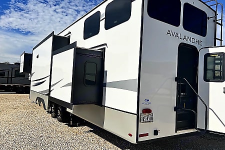 Fifth-wheel