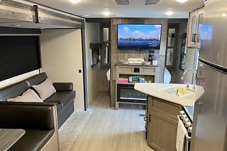 Travel trailer