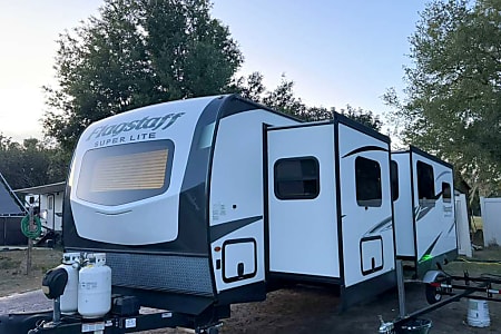 Travel trailer