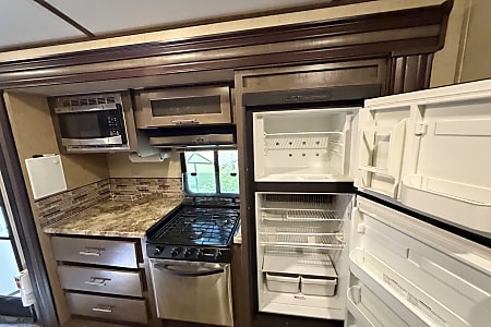 Travel trailer