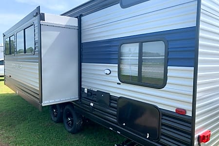 Travel trailer