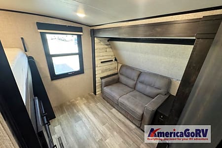 Travel trailer