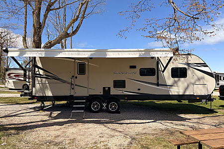 Travel trailer