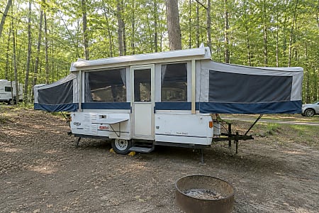 Folding trailer