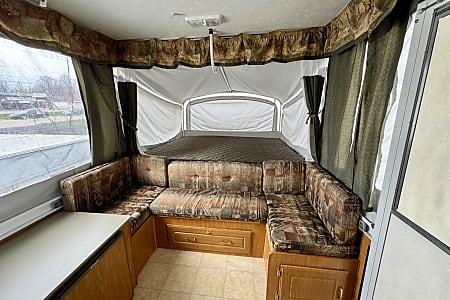 Folding trailer