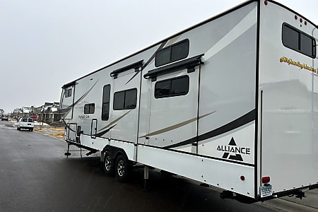 Fifth-wheel