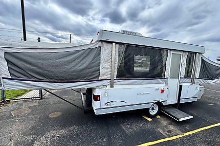Folding trailer