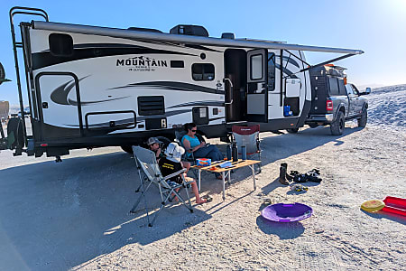 Travel trailer