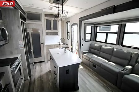 Fifth-wheel