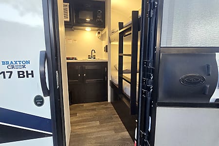 Travel trailer