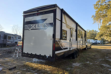 Fifth-wheel