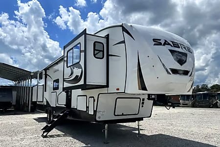 Fifth-wheel