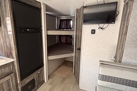 Travel trailer