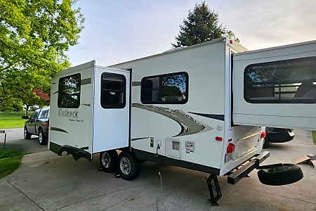 Travel trailer