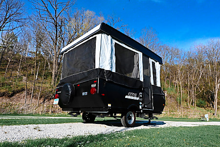 Folding trailer