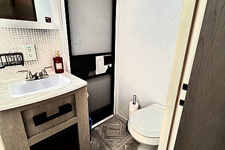 Travel trailer