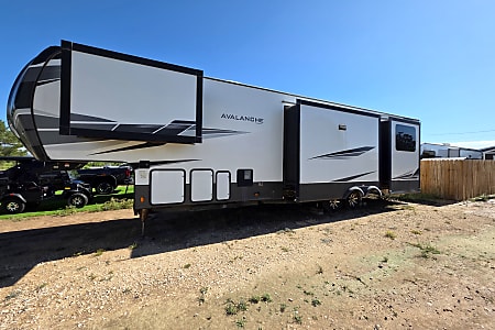 Fifth-wheel