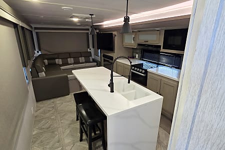 Travel trailer
