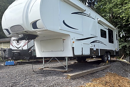 Fifth-wheel