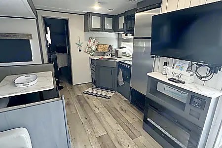 Travel trailer
