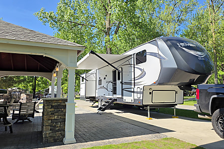 Fifth-wheel