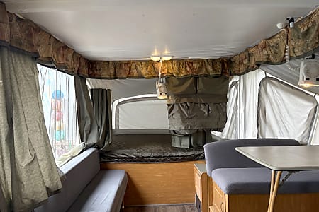 Folding trailer