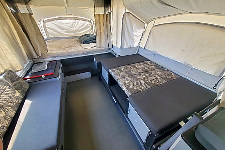Folding trailer