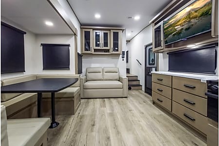 Fifth-wheel
