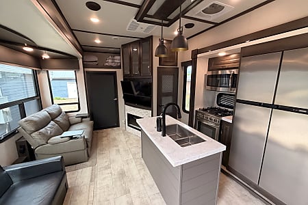 Fifth-wheel